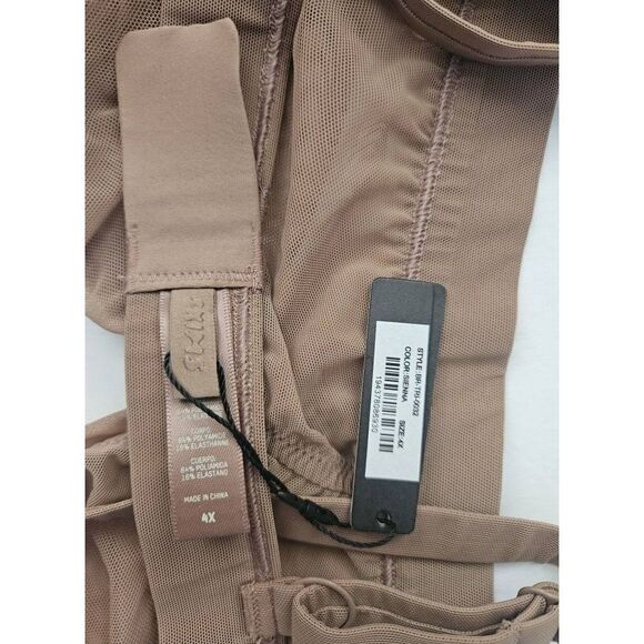 Skims Triangle bra Nwt - Picture 7 of 9